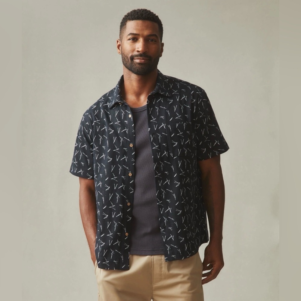 American Giant Men's Resort Shirt M